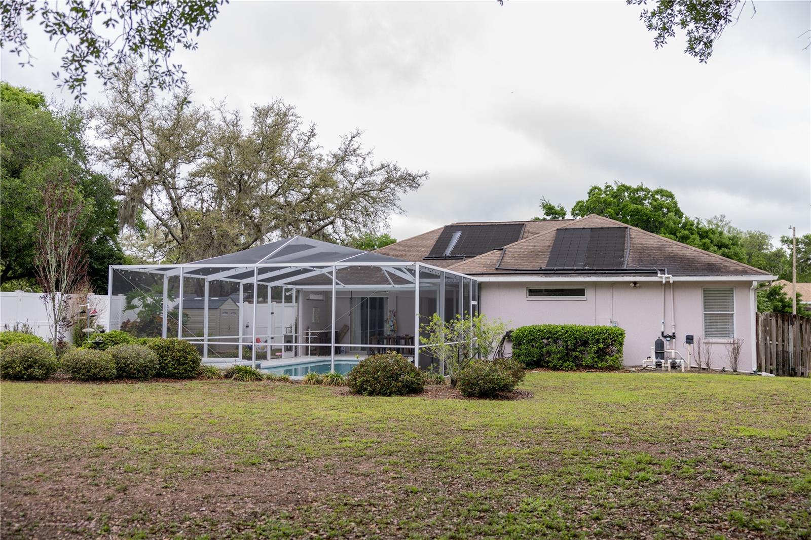 6305 S QUEENSWAY DR, TEMPLE TERRACE, FL, 33617