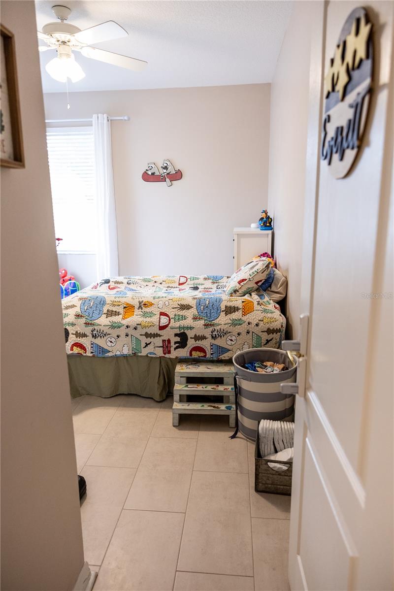 6305 S QUEENSWAY DR, TEMPLE TERRACE, FL, 33617