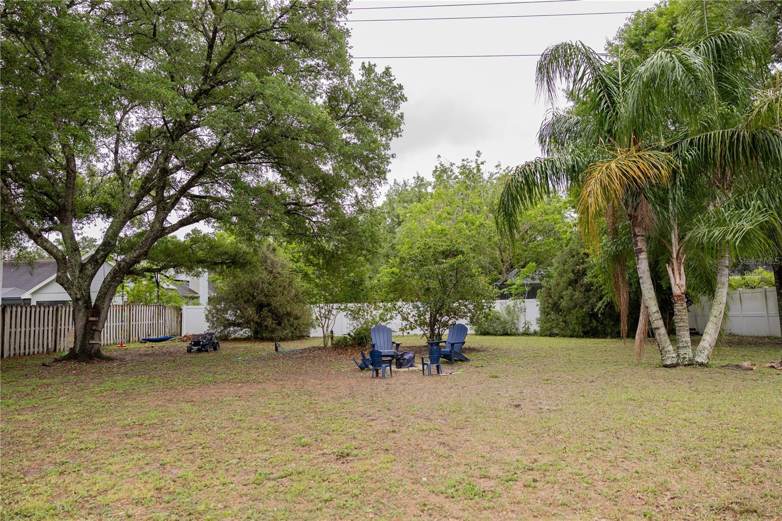 6305 S QUEENSWAY DR, TEMPLE TERRACE, FL, 33617