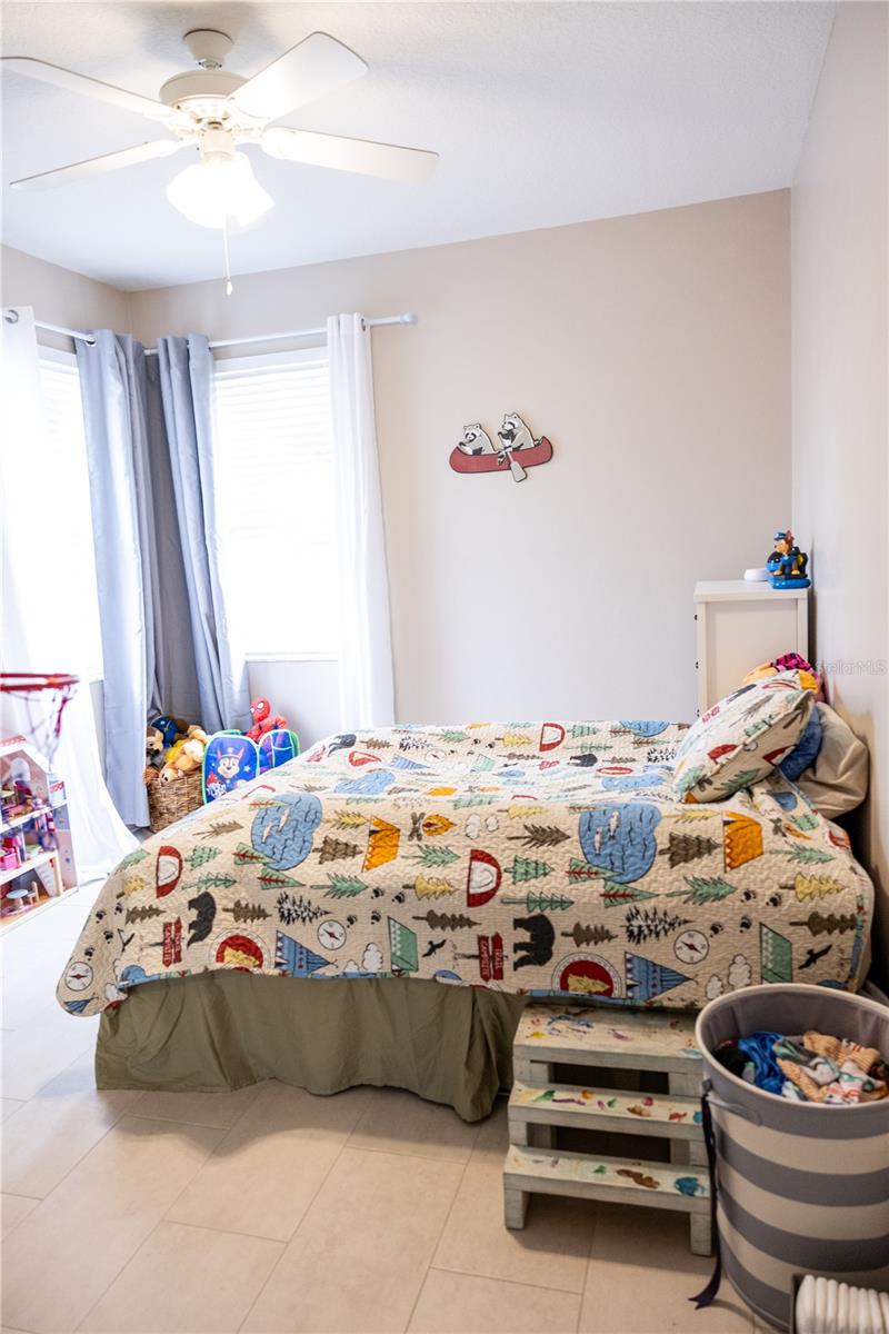 6305 S QUEENSWAY DR, TEMPLE TERRACE, FL, 33617