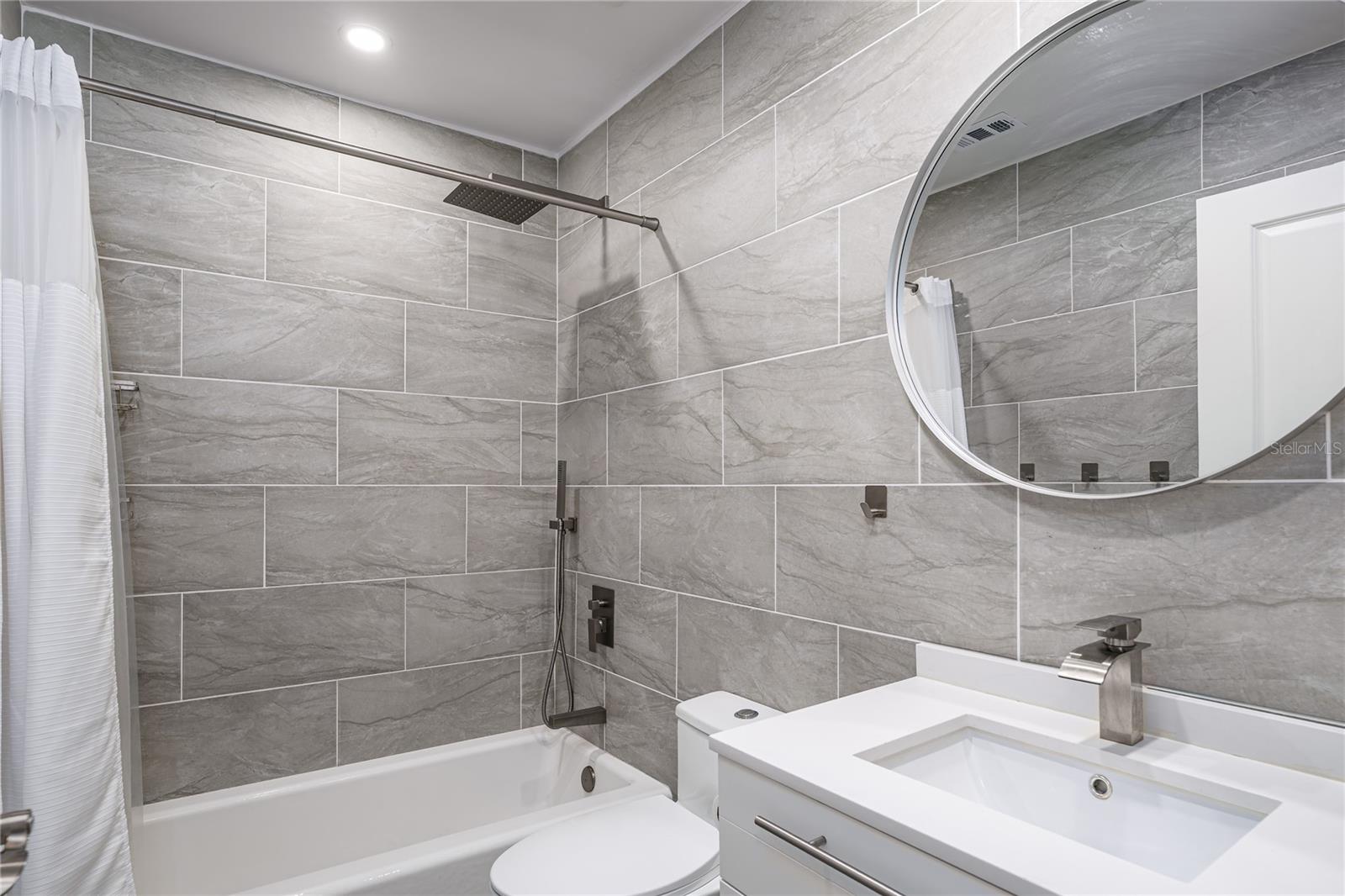 208 CAPE HARBOUR LOOP #101, BRADENTON, FL, 34212