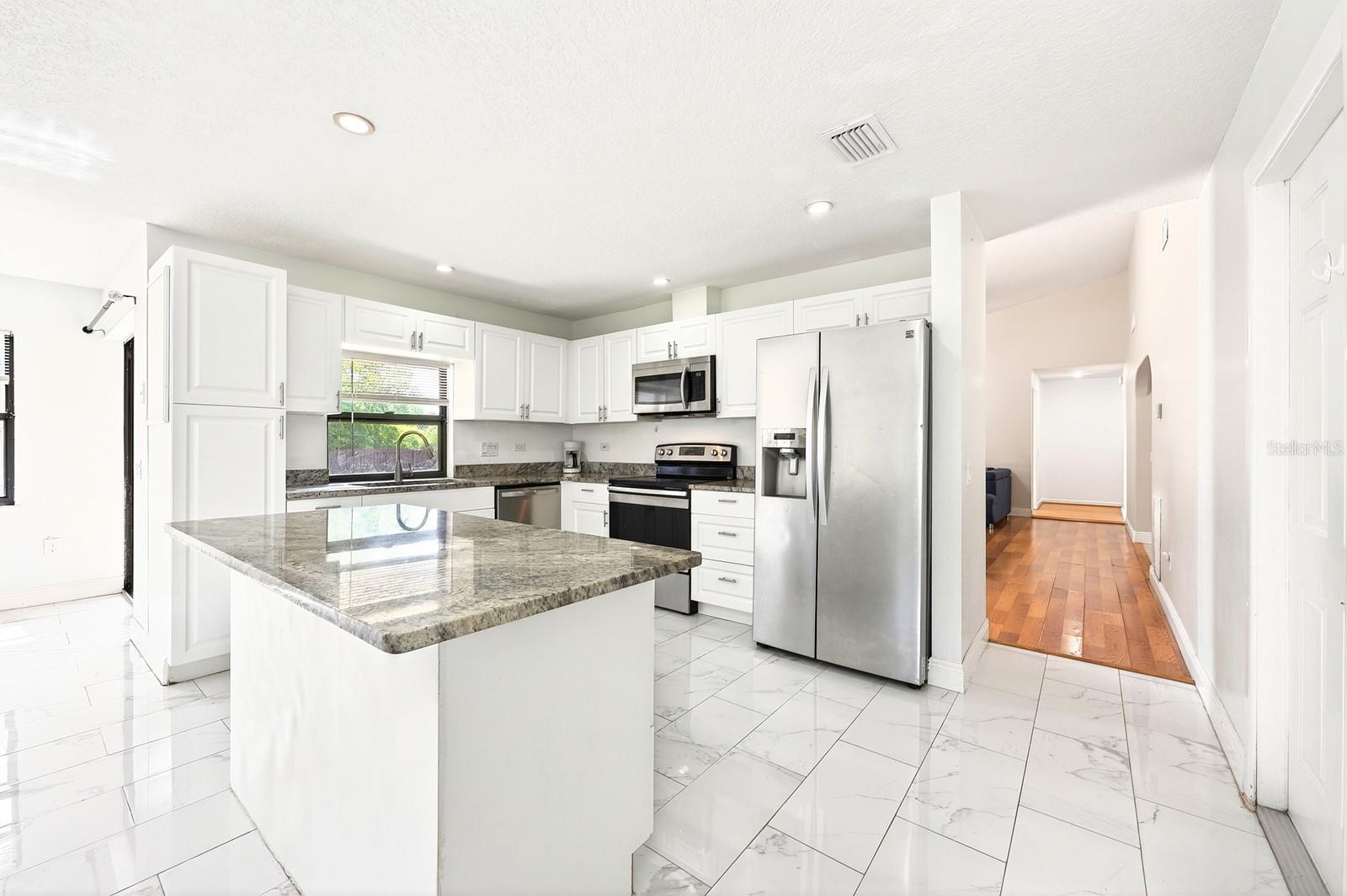 6103 CRYSTAL VIEW DR, ORLANDO, FL, 32819