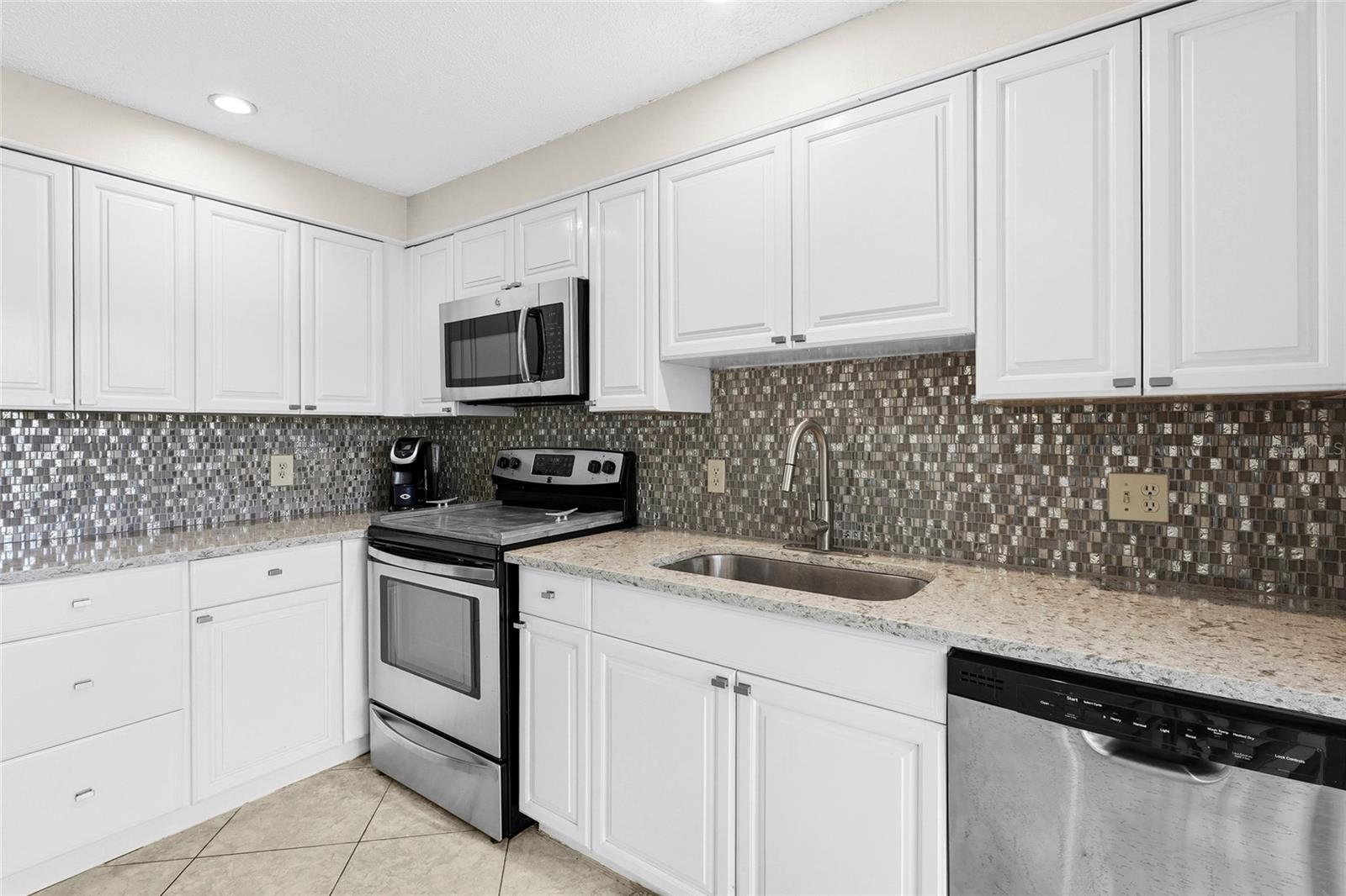 5327 MYRTLE WOOD #52, SARASOTA, FL, 34235