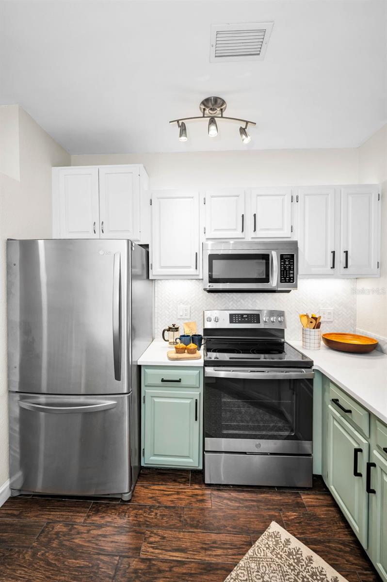 913 NORMANDY TRACE RD #913, TAMPA, FL, 33602