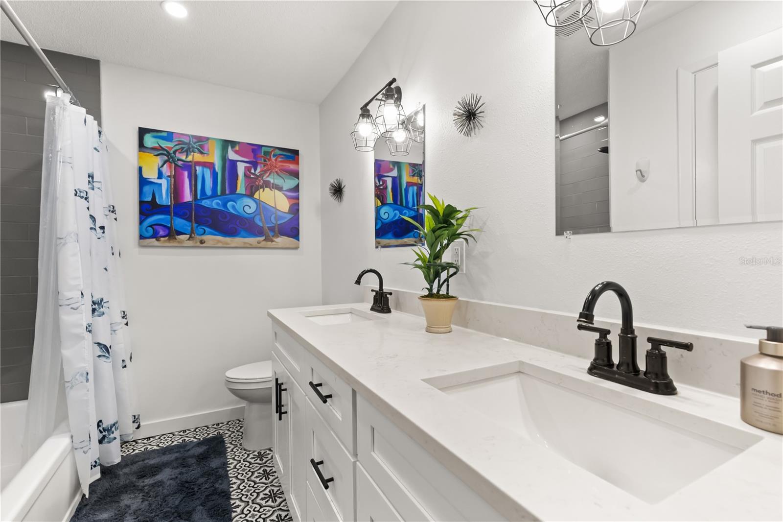 5611 S SHERIDAN RD, TAMPA, FL, 33611