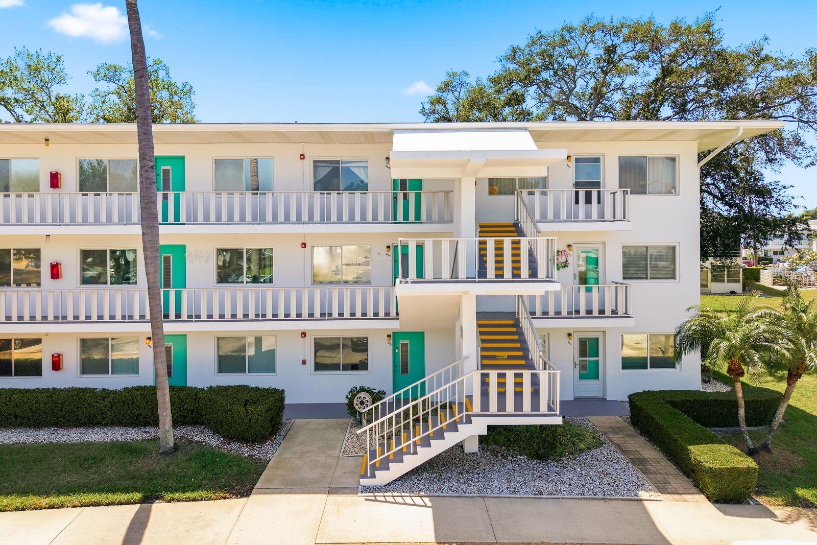 8454 111TH ST #209, SEMINOLE, FL, 33772