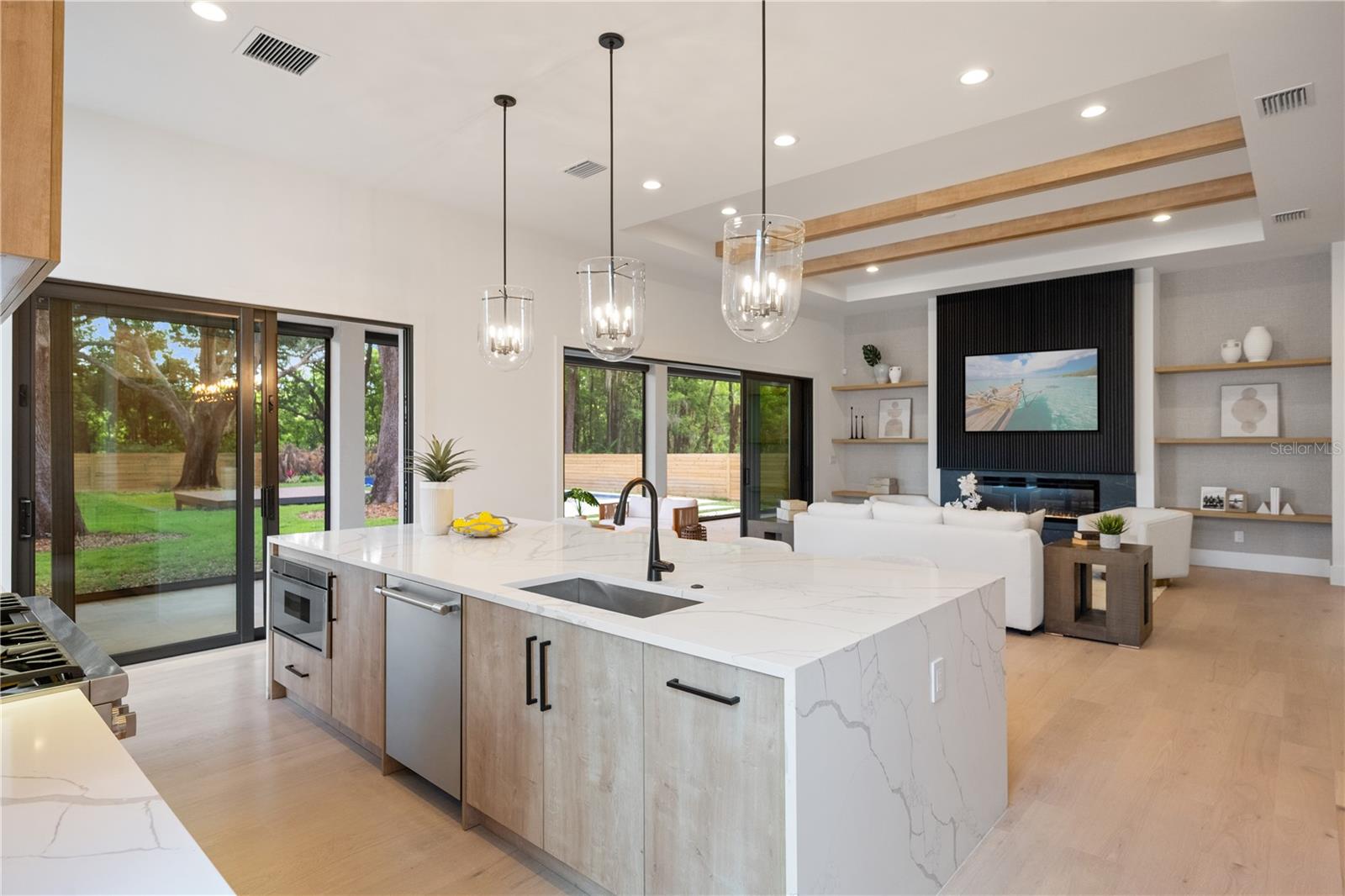 11303 WINDERMERE RD, WINDERMERE, FL, 34786