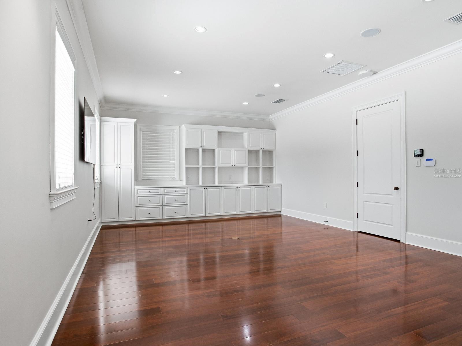 HENDERSON BEACH, TAMPA, FL, 33629
