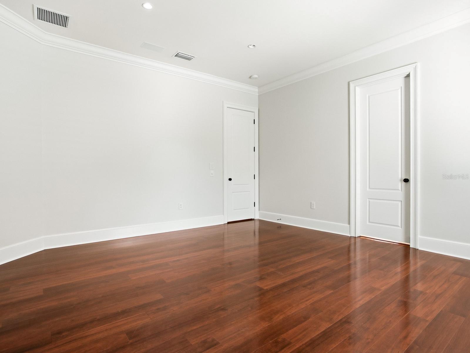 HENDERSON BEACH, TAMPA, FL, 33629