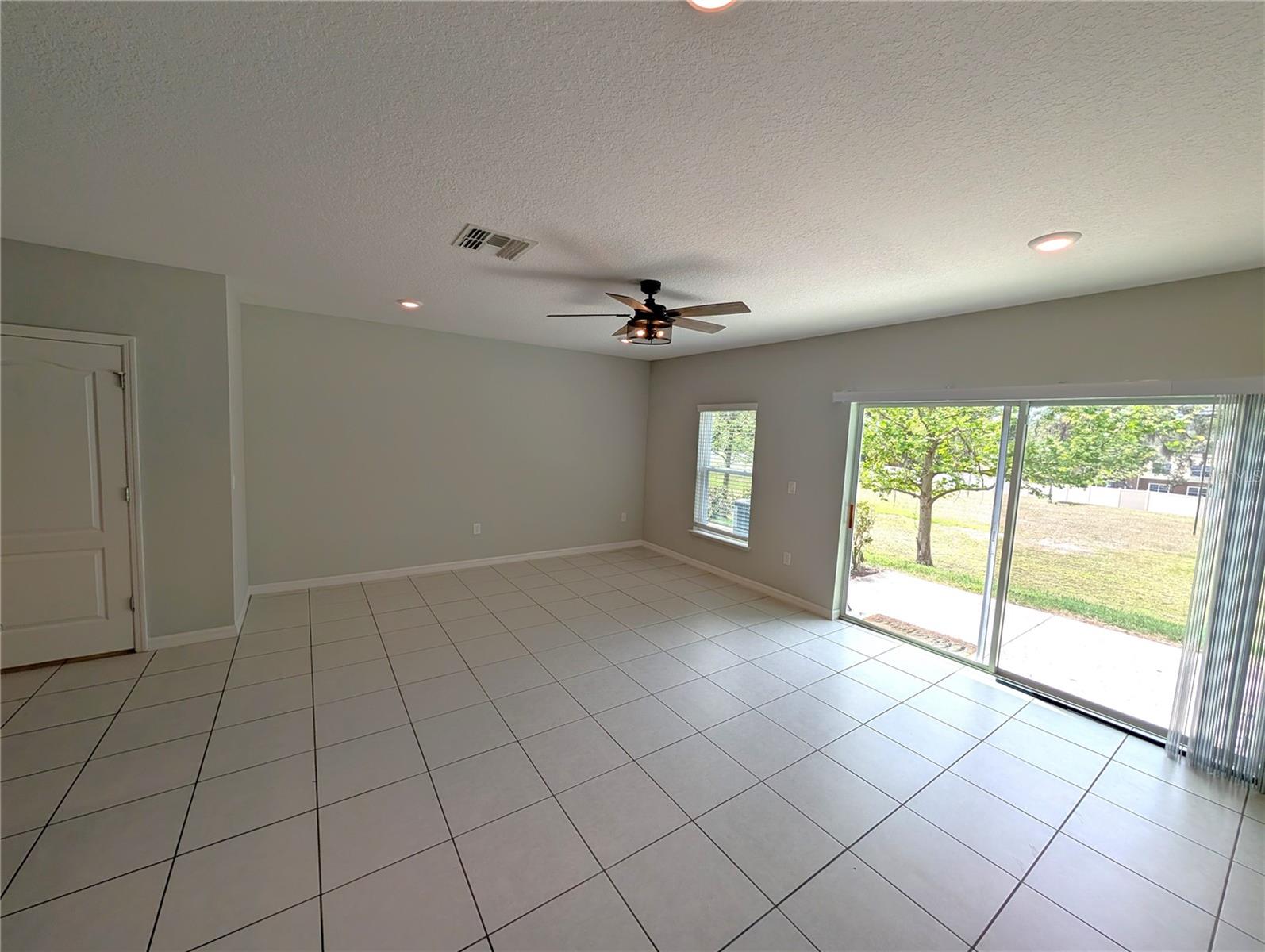 4744 SPATTER DOCK ST, TAMPA, FL, 33610