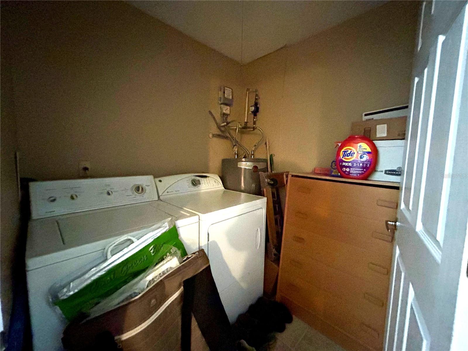 2605 GRASSY POINT DR #205, LAKE MARY, FL, 32746