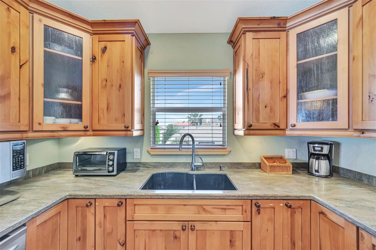 1105 GULF DR S #3, BRADENTON BEACH, FL, 34217