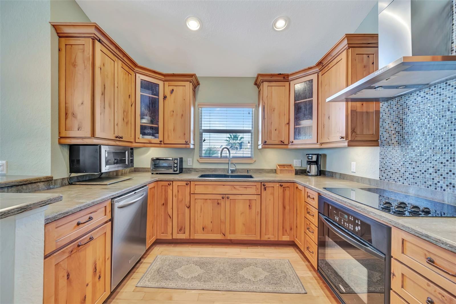 1105 GULF DR S #3, BRADENTON BEACH, FL, 34217