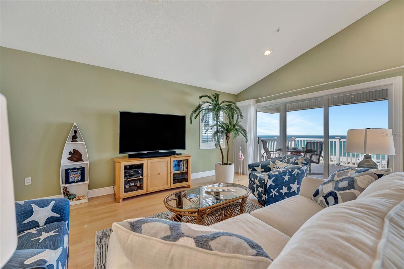 1105 GULF DR S #3, BRADENTON BEACH, FL, 34217