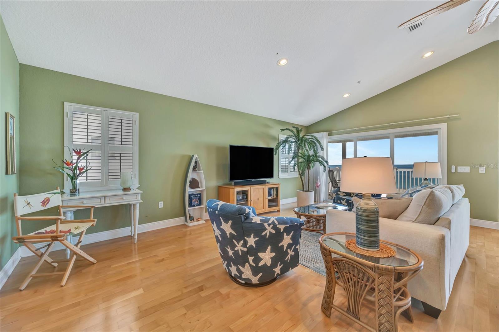 1105 GULF DR S #3, BRADENTON BEACH, FL, 34217