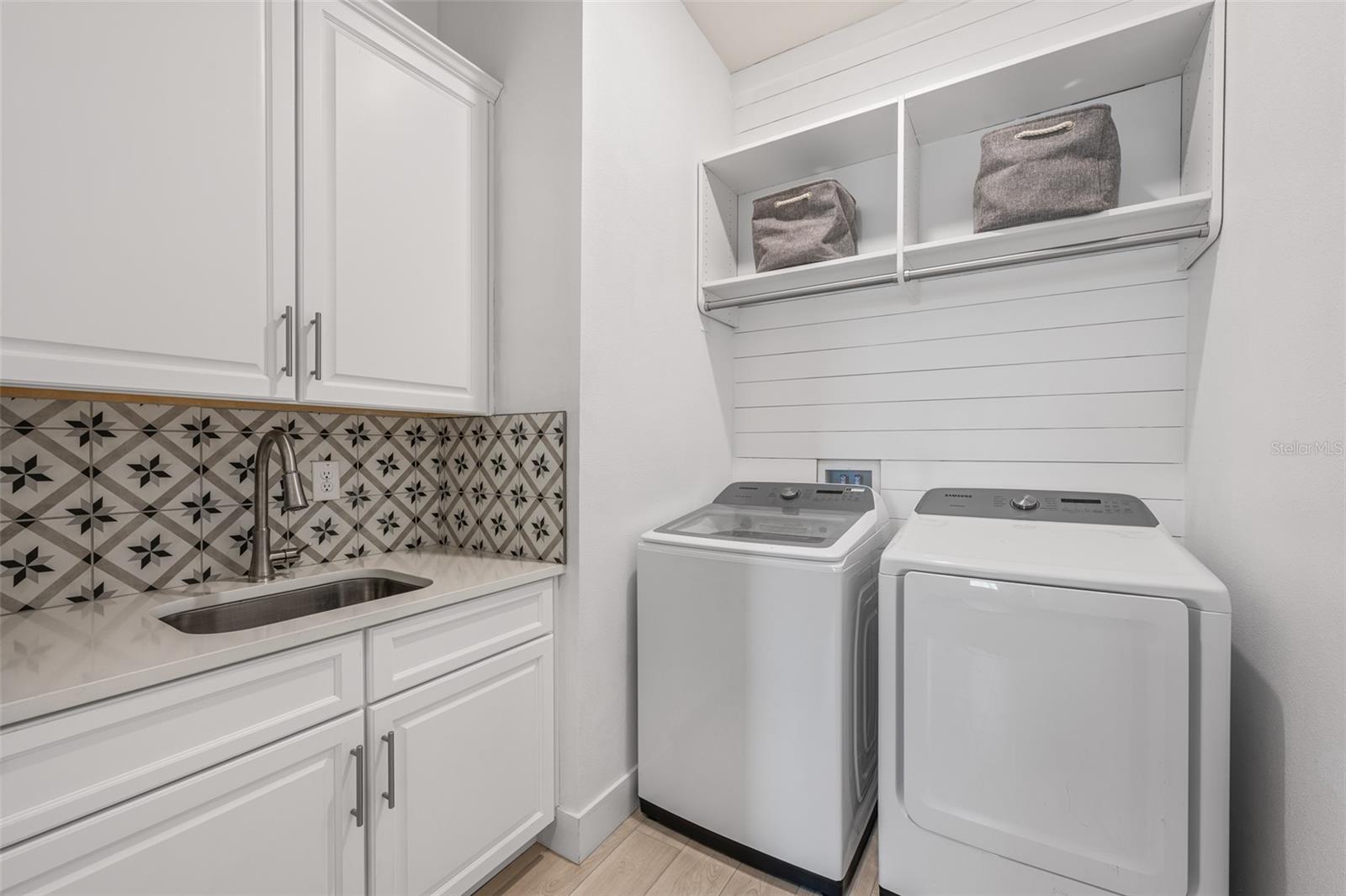 8714 DRUMMER PLANK DR, WESLEY CHAPEL, FL, 33545