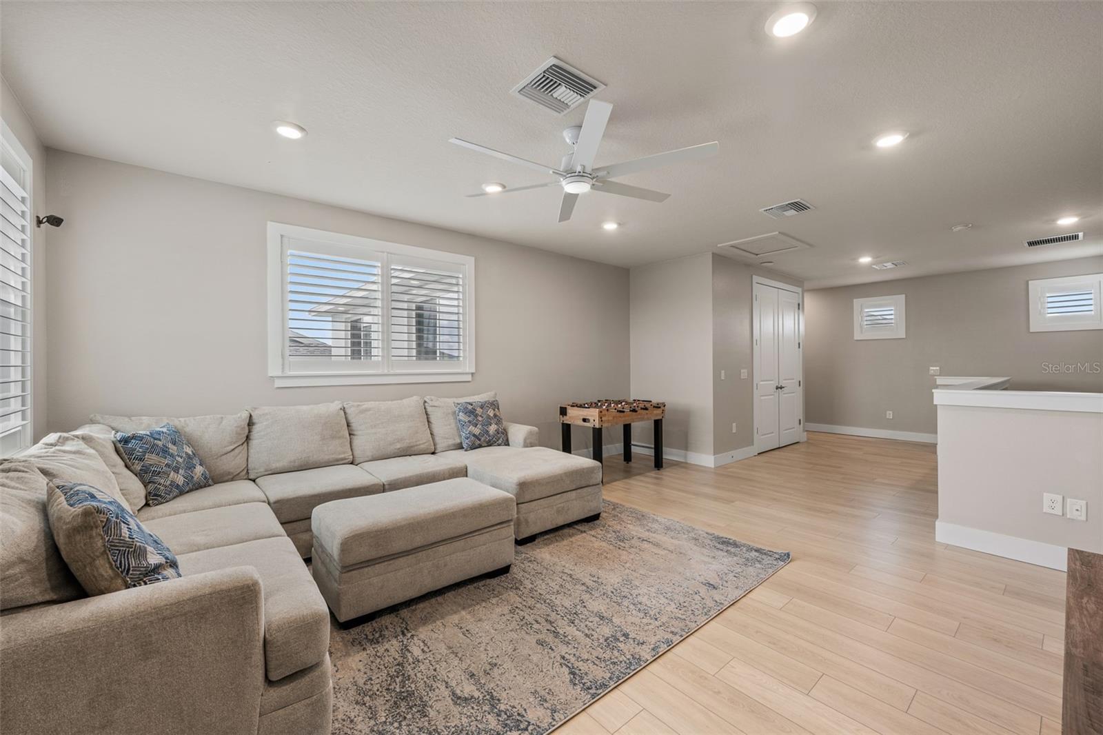 8714 DRUMMER PLANK DR, WESLEY CHAPEL, FL, 33545