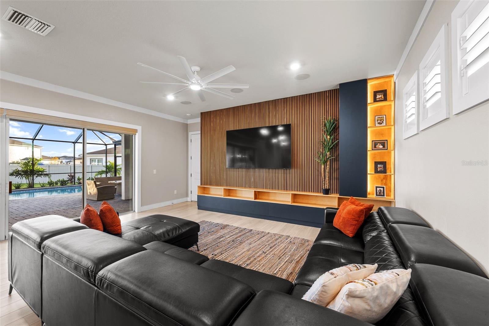 8714 DRUMMER PLANK DR, WESLEY CHAPEL, FL, 33545