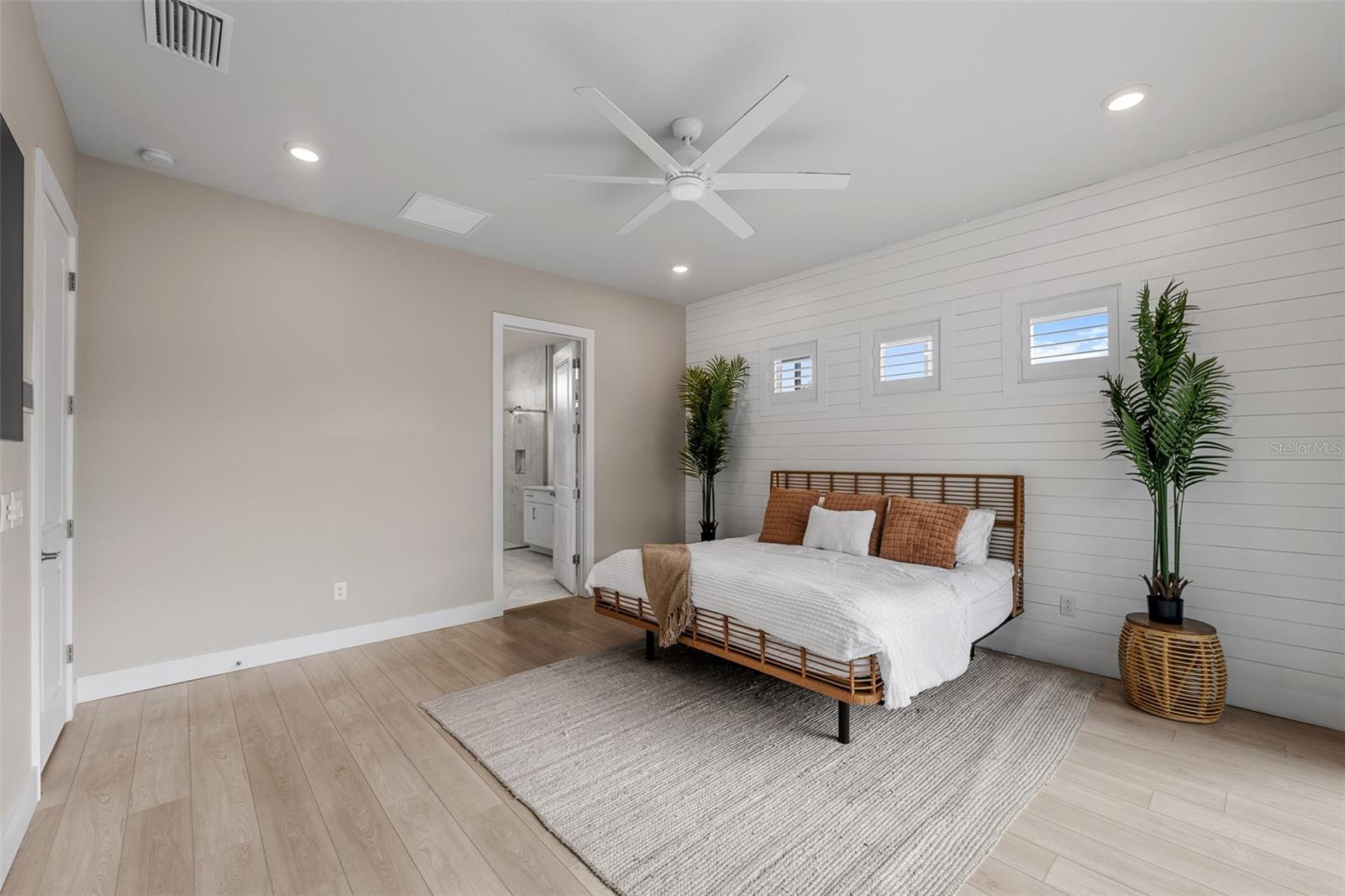 8714 DRUMMER PLANK DR, WESLEY CHAPEL, FL, 33545