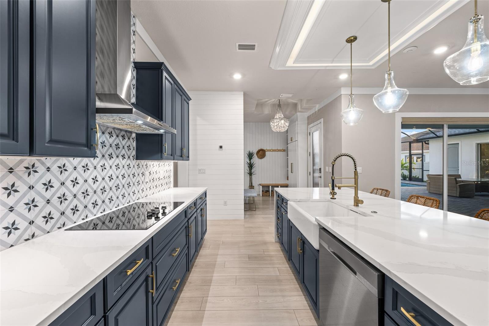 8714 DRUMMER PLANK DR, WESLEY CHAPEL, FL, 33545