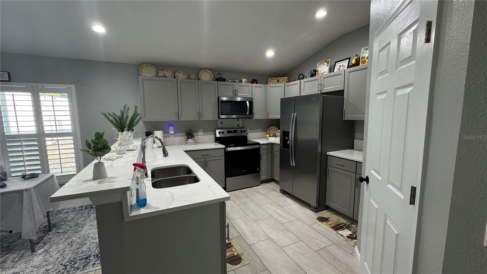 1012 E SILVER STAR RD, OCOEE, FL, 34761