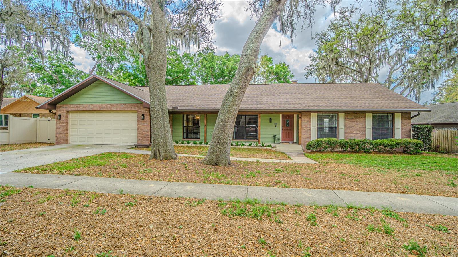 1107 OAKRIDGE MANOR DR, BRANDON, FL, 33511