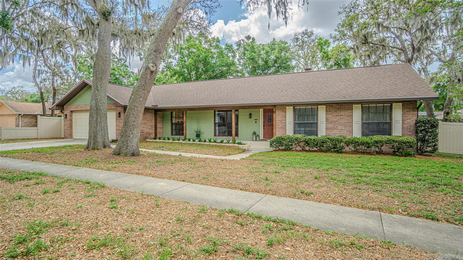 1107 OAKRIDGE MANOR DR, BRANDON, FL, 33511