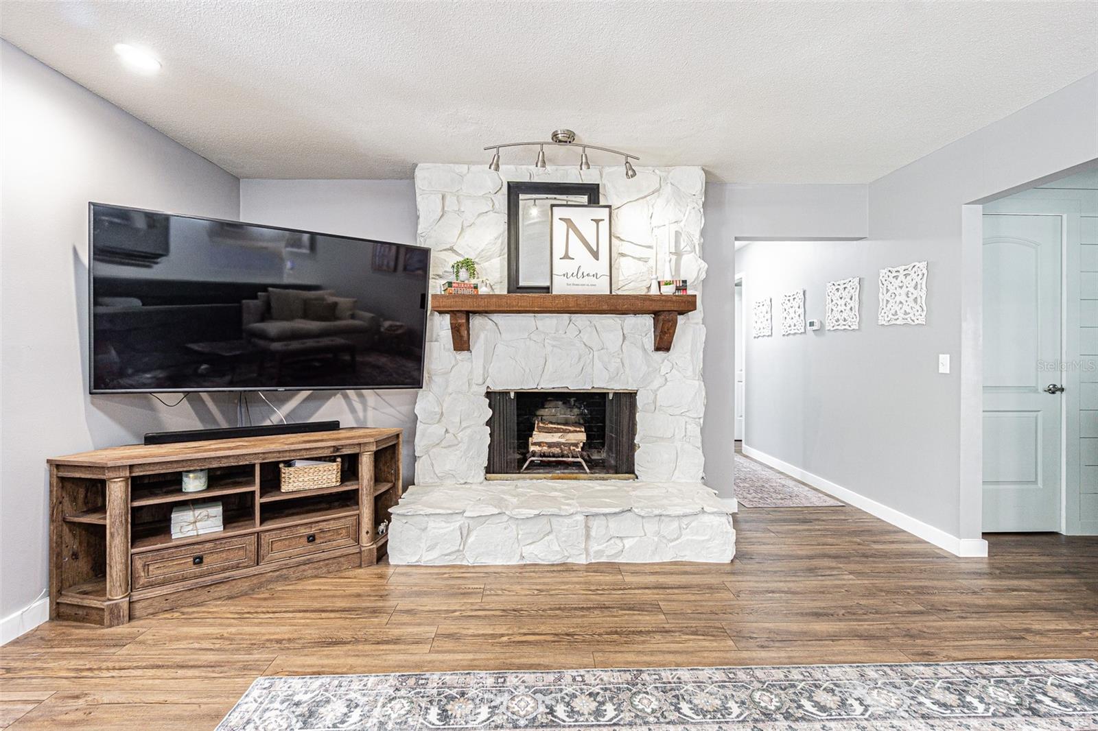 1107 OAKRIDGE MANOR DR, BRANDON, FL, 33511