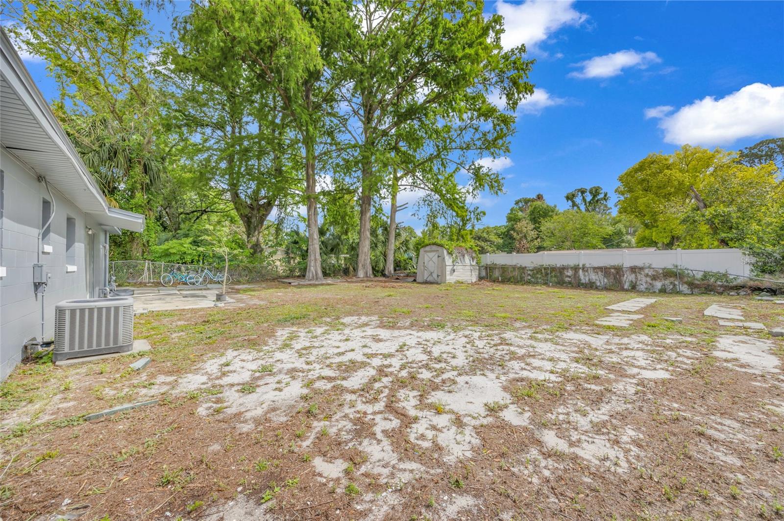 890 GOLDEN ISLE DR, MOUNT DORA, FL, 32757
