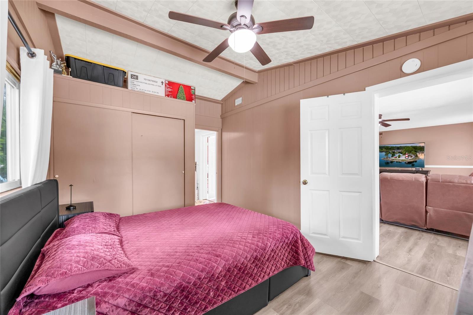 890 GOLDEN ISLE DR, MOUNT DORA, FL, 32757