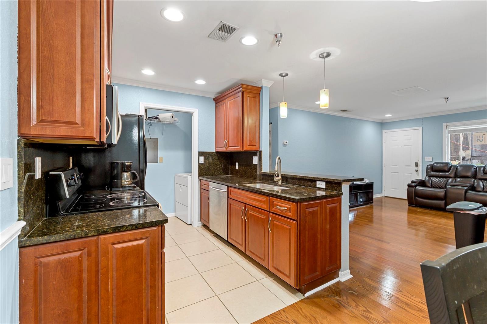 10265 GANDY BLVD N #813, ST PETERSBURG, FL, 33702