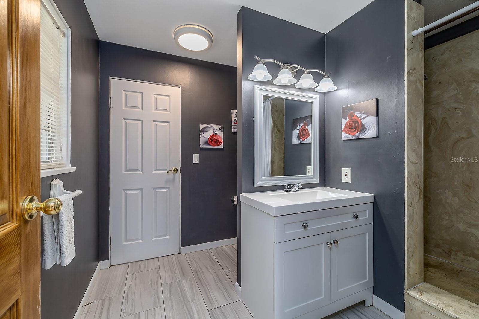 957 PINEAPPLE RD, SOUTH DAYTONA, FL, 32119