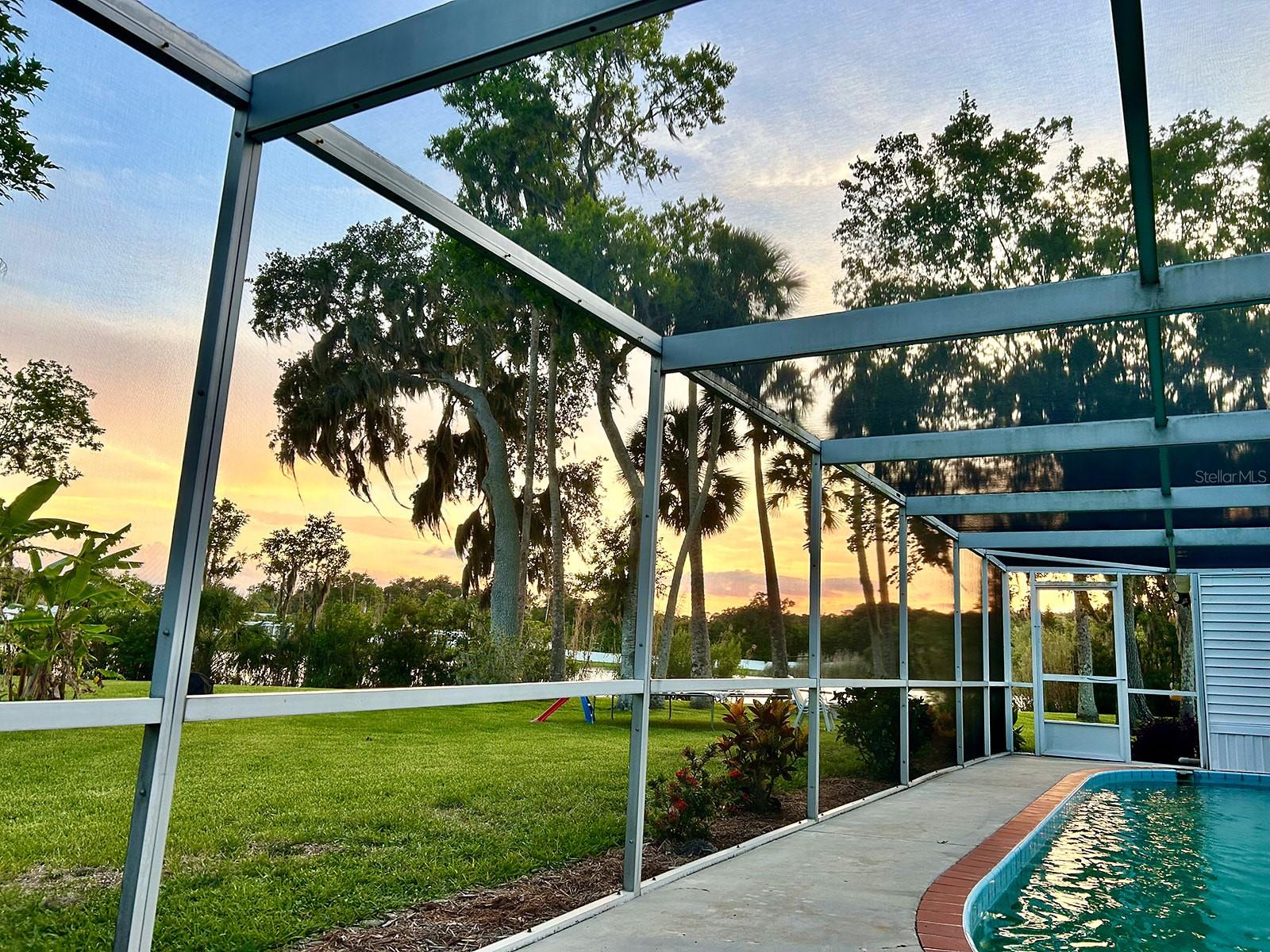 957 PINEAPPLE RD, SOUTH DAYTONA, FL, 32119