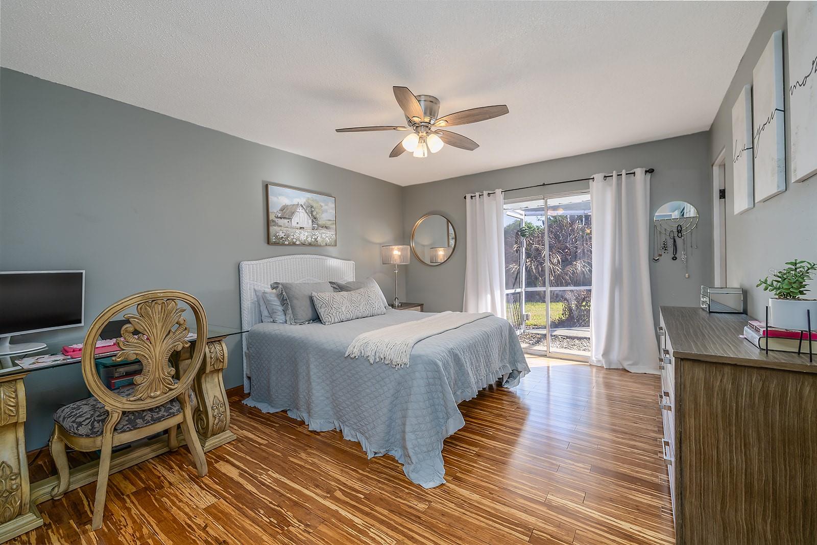 957 PINEAPPLE RD, SOUTH DAYTONA, FL, 32119