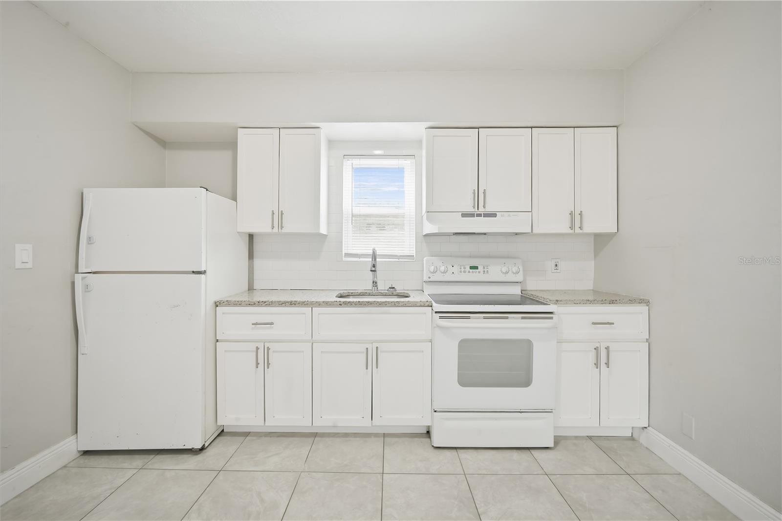 8419 N SEMMES ST, TAMPA, FL, 33604