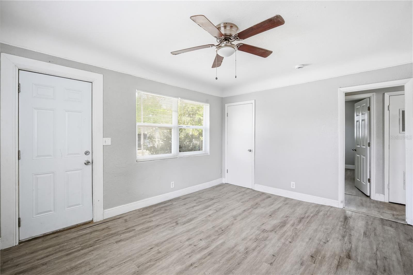 8419 N SEMMES ST, TAMPA, FL, 33604