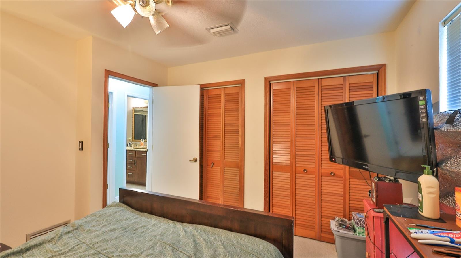 1602 S RIVERSIDE DR, EDGEWATER, FL, 32132