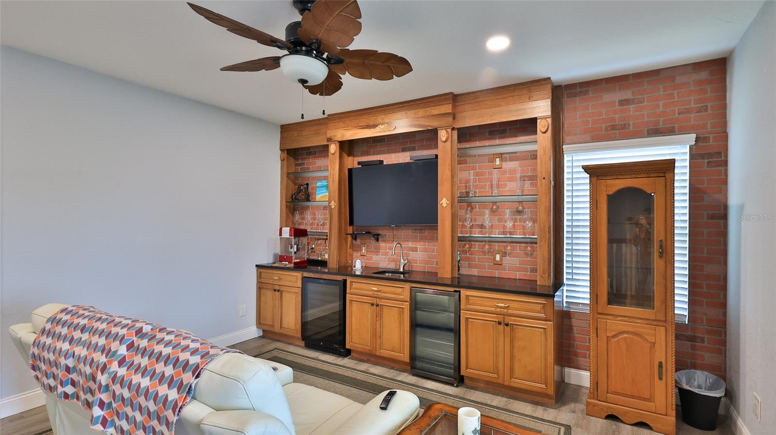 1602 S RIVERSIDE DR, EDGEWATER, FL, 32132