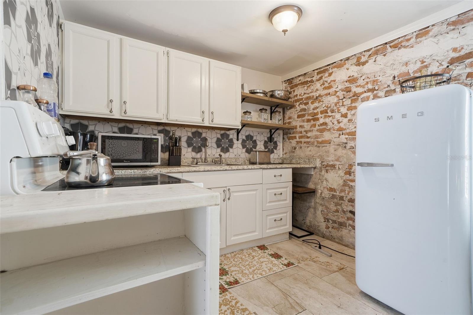 812 SANFORD AVE, SANFORD, FL, 32771