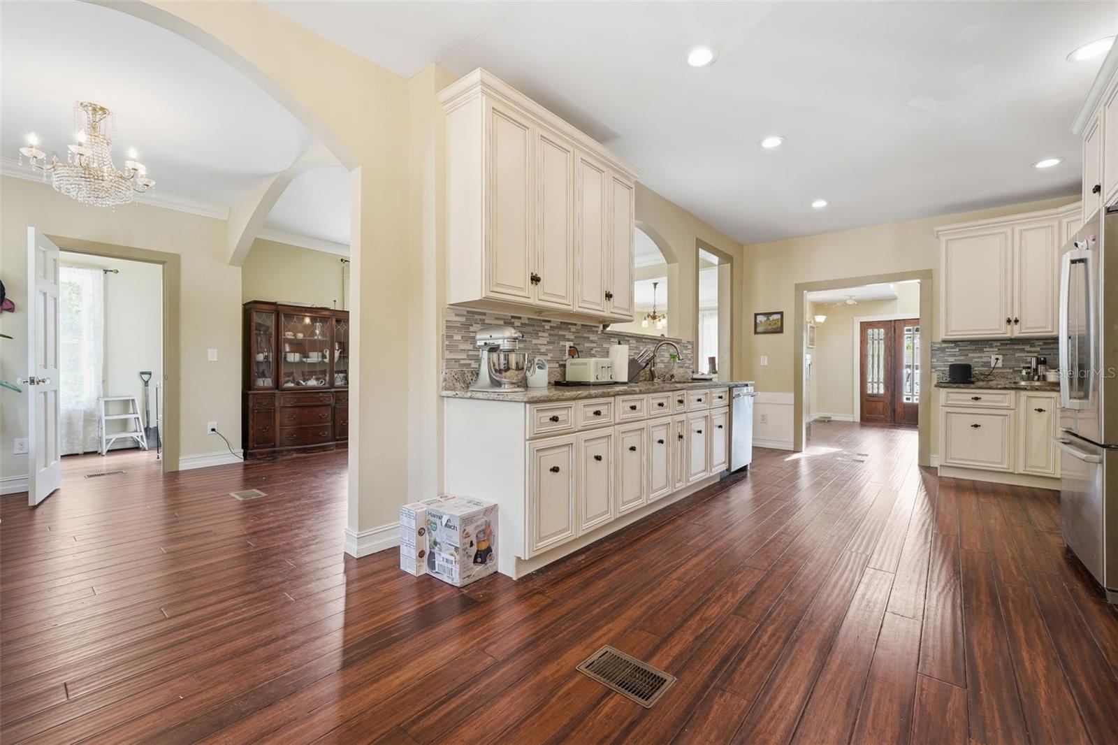 812 SANFORD AVE, SANFORD, FL, 32771