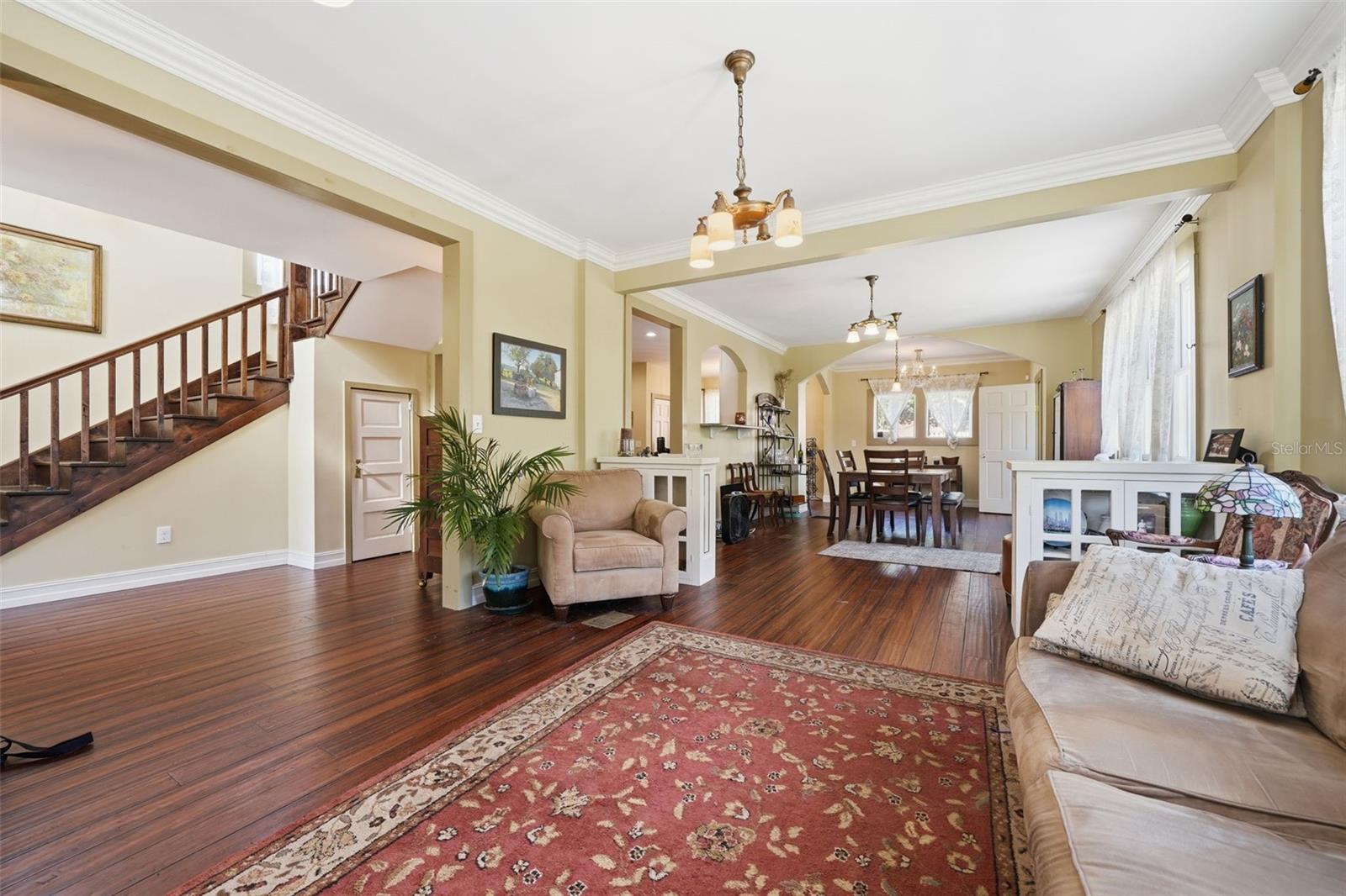 812 SANFORD AVE, SANFORD, FL, 32771