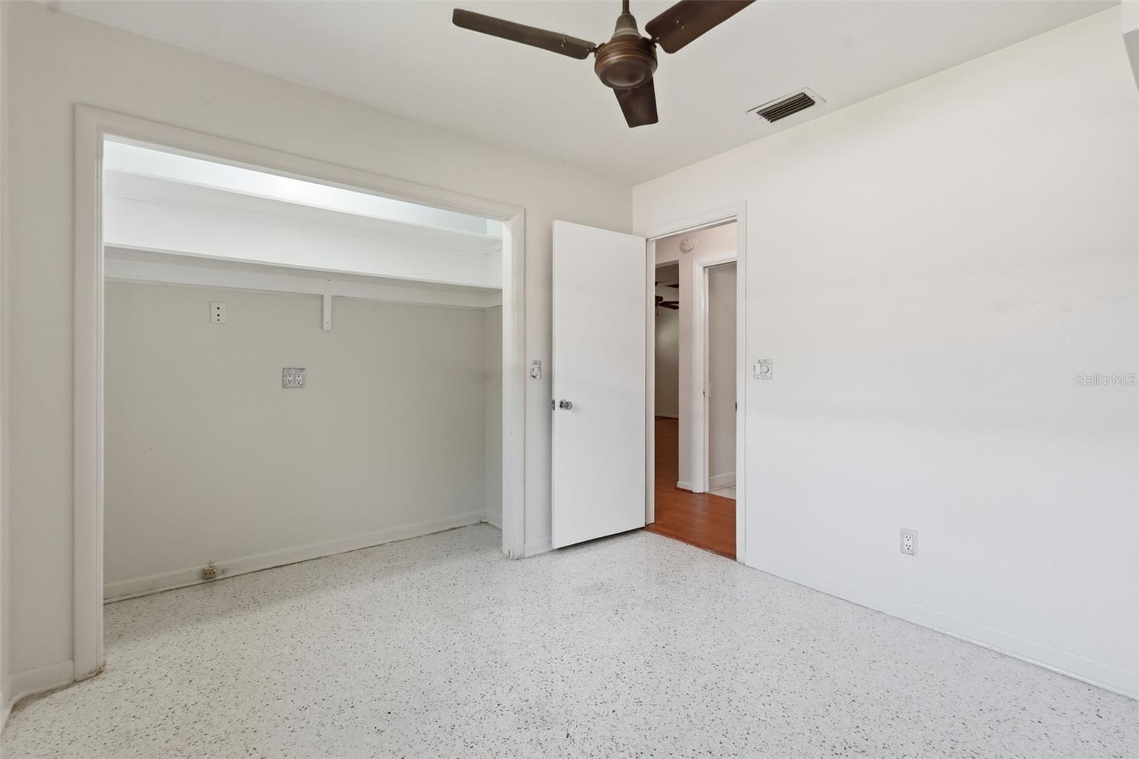 1857 BELLEAIR RD, CLEARWATER, FL, 33764