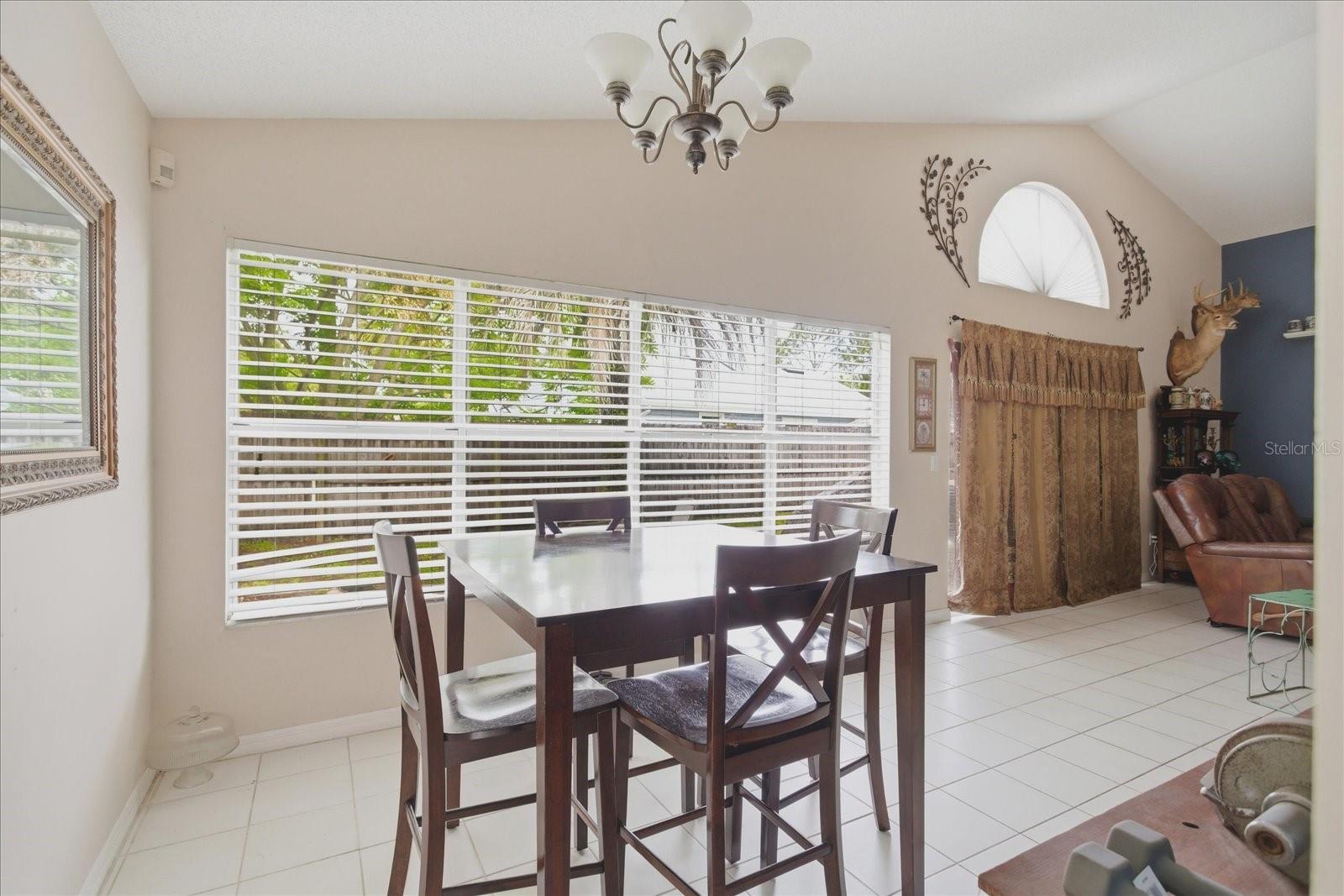 108 N BRISTOL CIR, SANFORD, FL, 32773