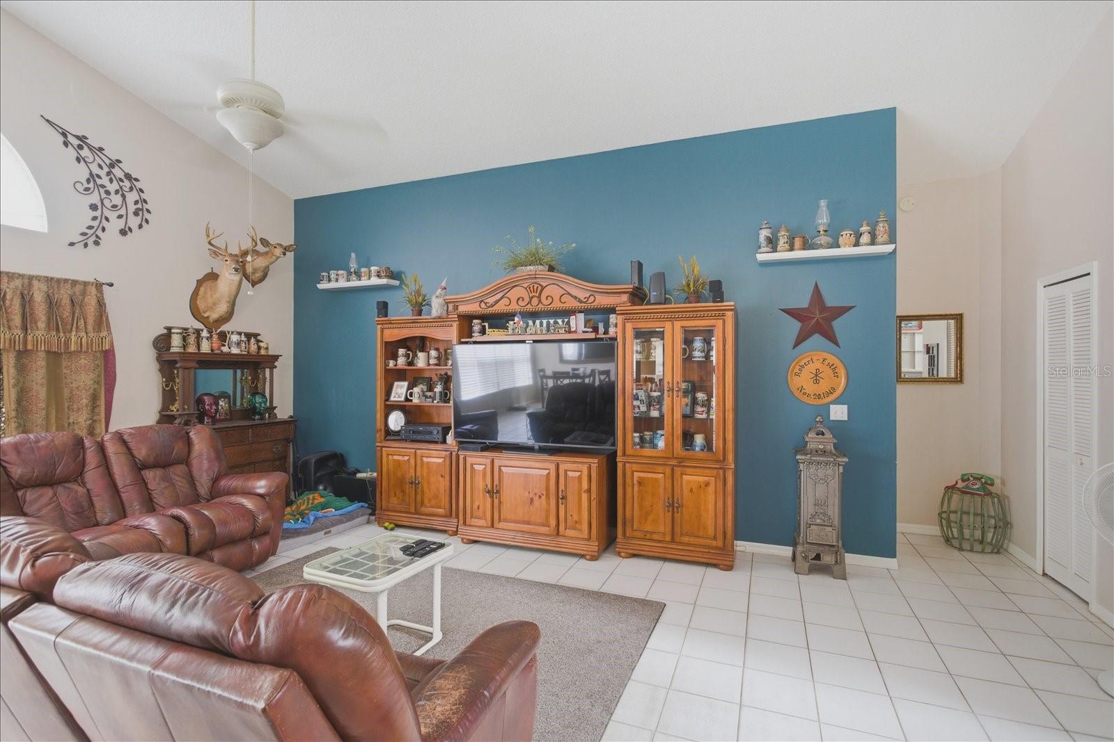 108 N BRISTOL CIR, SANFORD, FL, 32773