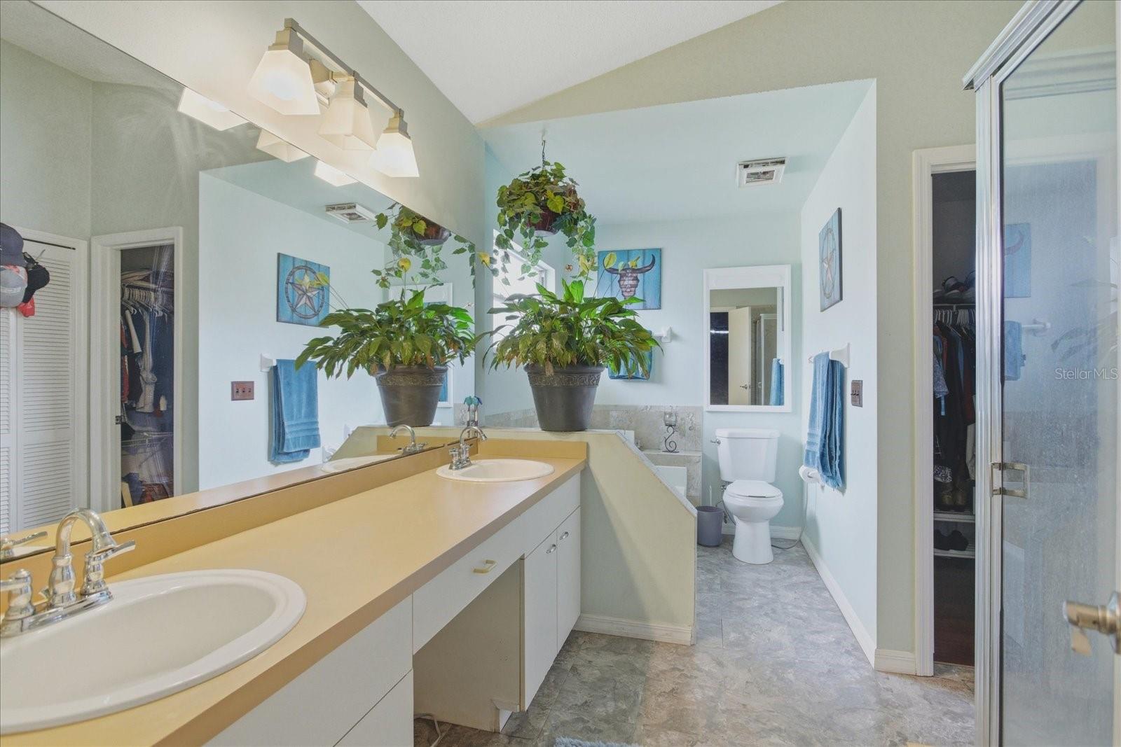 108 N BRISTOL CIR, SANFORD, FL, 32773