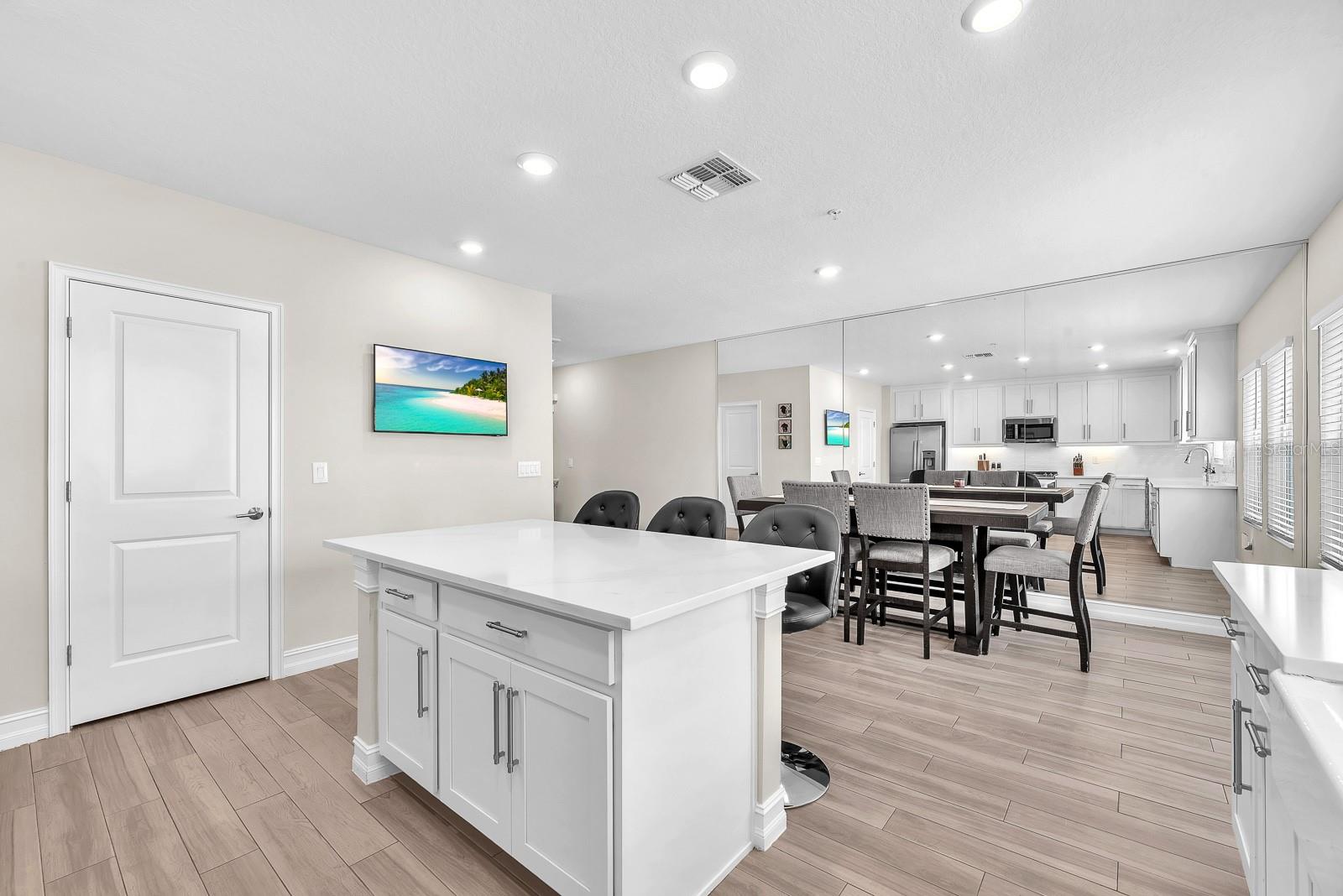 5351 BRIDGE ST #16, TAMPA, FL, 33611