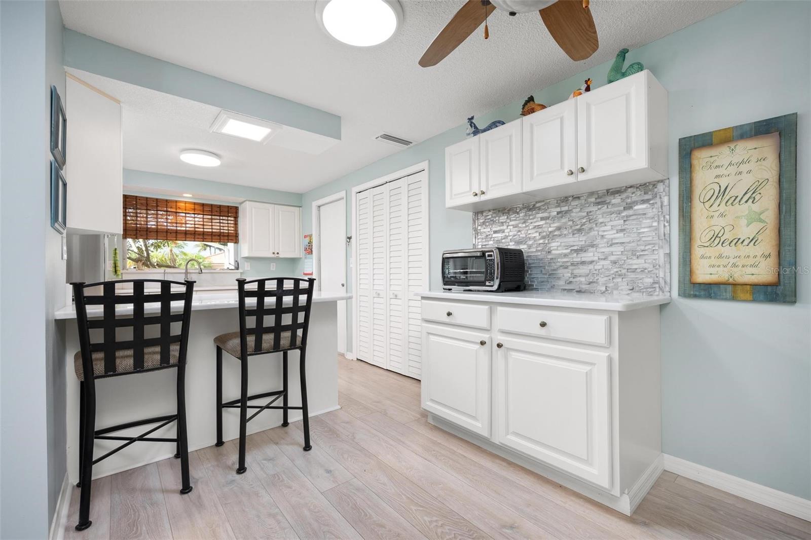 981 N GONDOLA DR, VENICE, FL, 34293