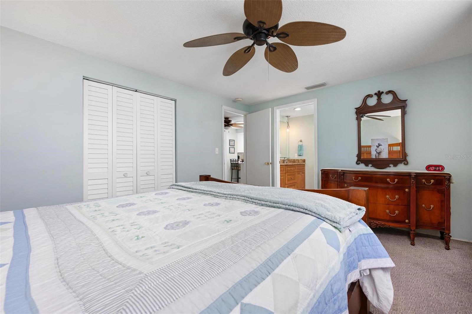 981 N GONDOLA DR, VENICE, FL, 34293