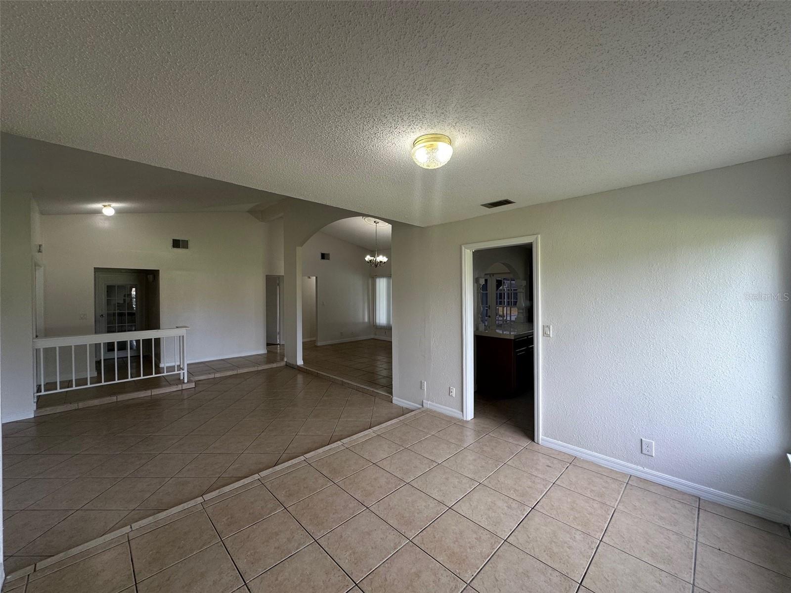 828 E FLAG LN, KISSIMMEE, FL, 34759