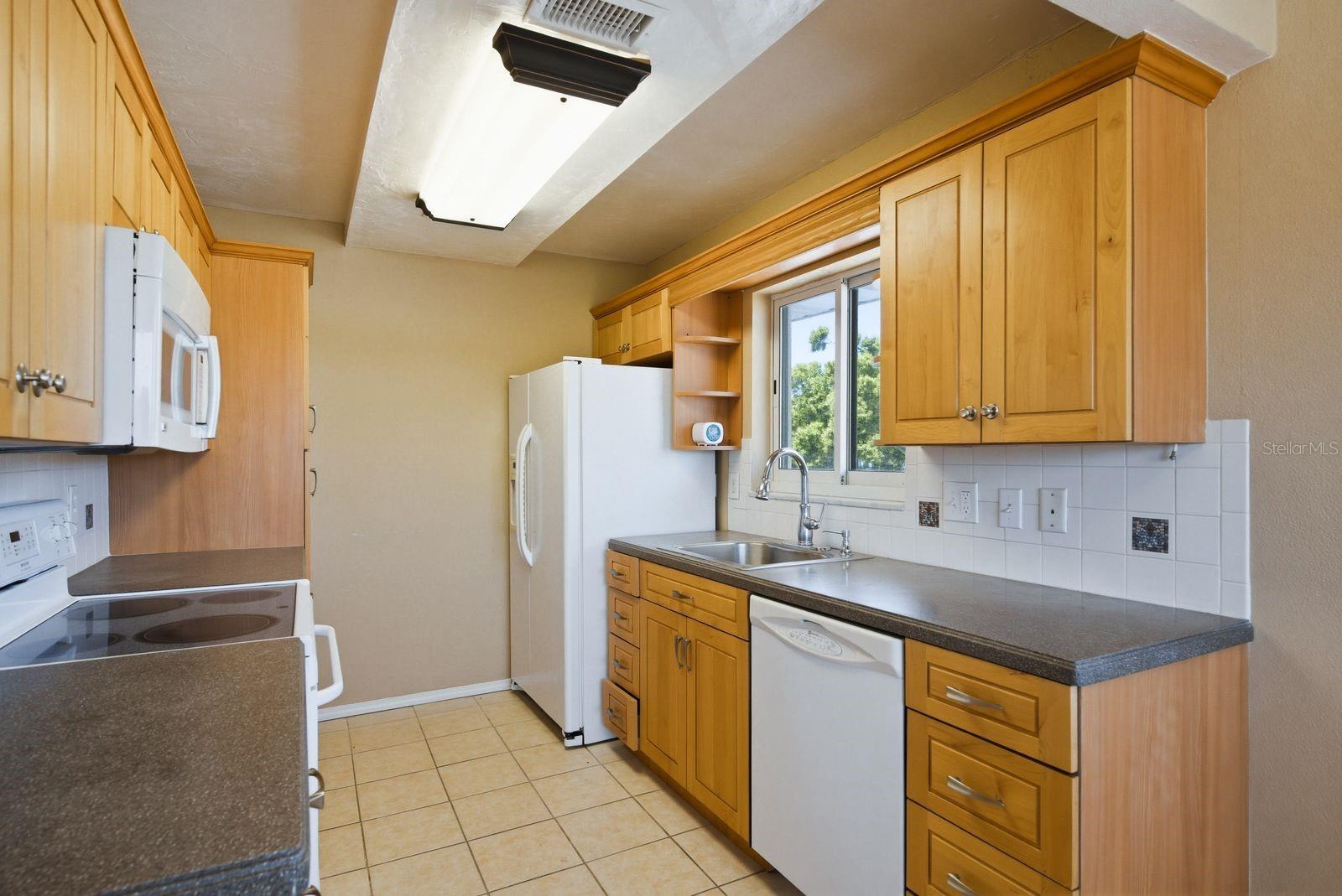 11100 86TH AVE #310, SEMINOLE, FL, 33772